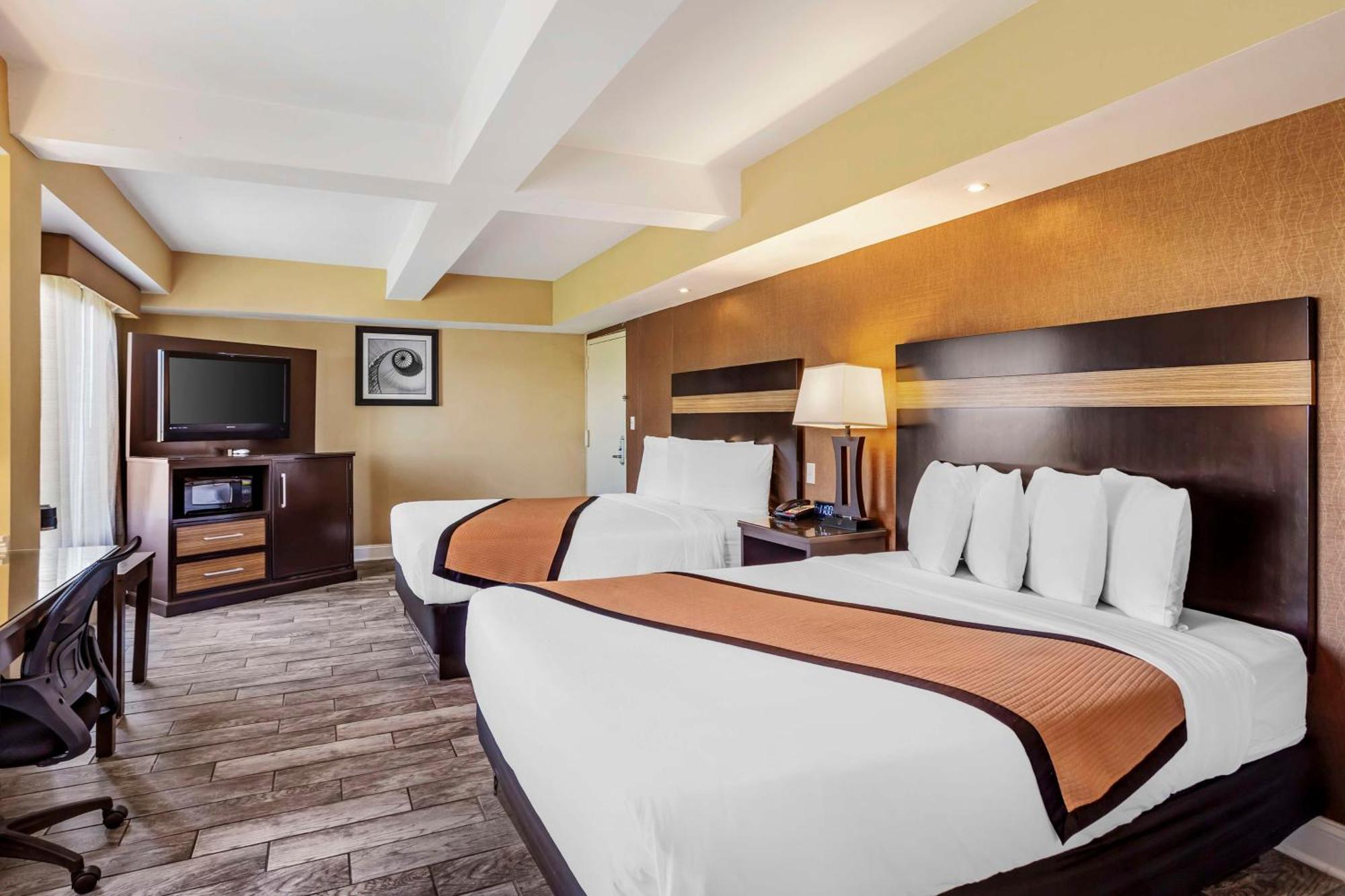 Best Western Plus Newark Airport West Екстер'єр фото