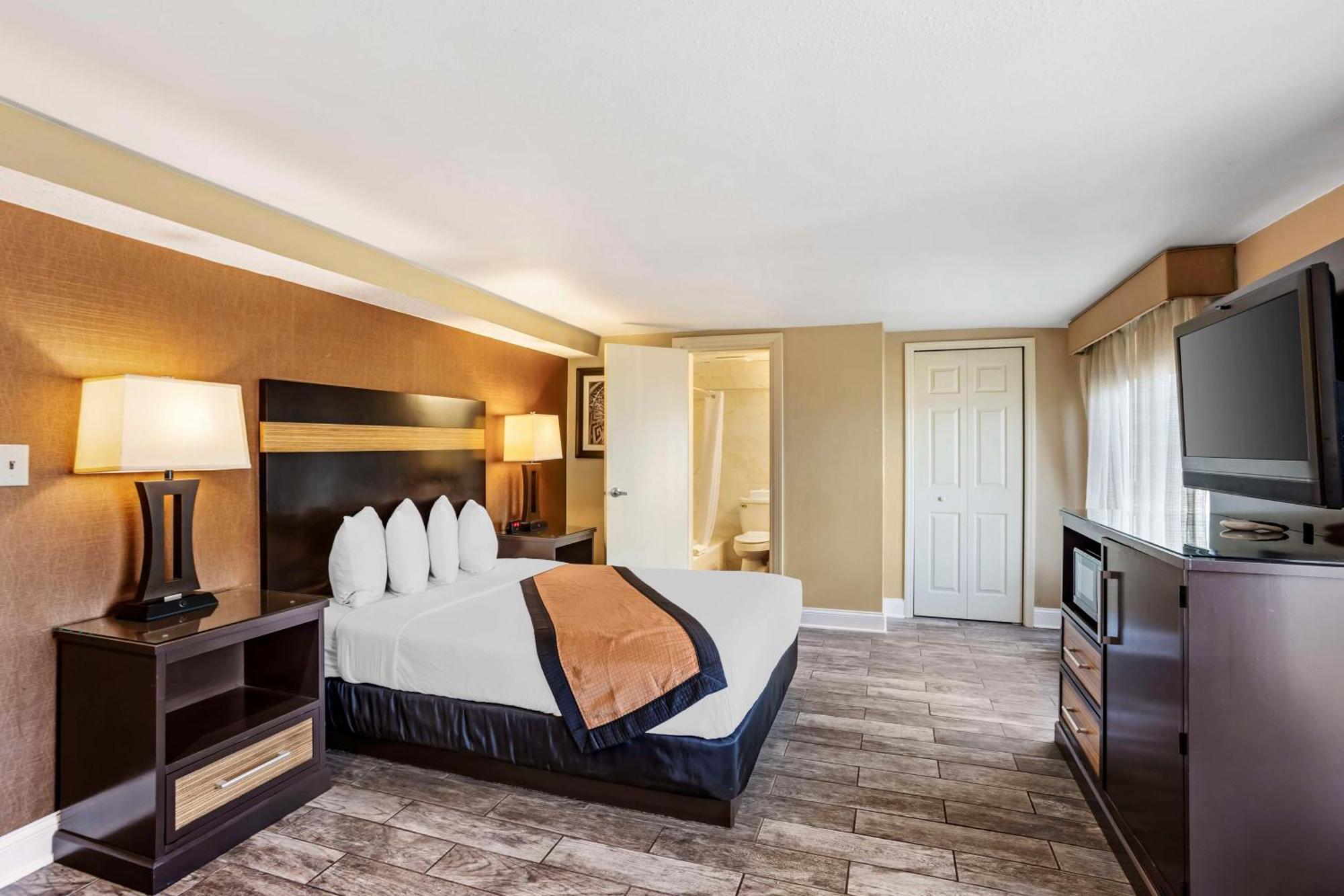 Best Western Plus Newark Airport West Екстер'єр фото