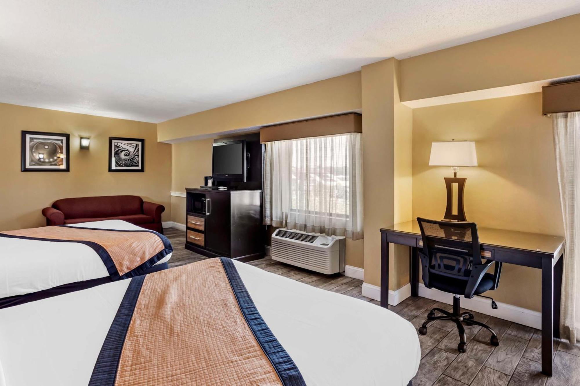 Best Western Plus Newark Airport West Екстер'єр фото