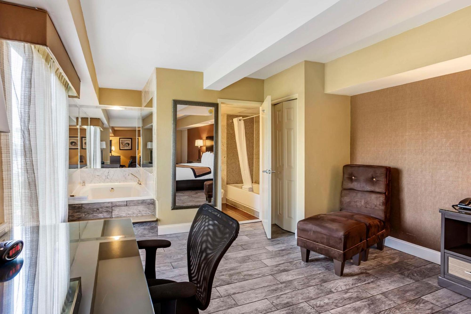 Best Western Plus Newark Airport West Екстер'єр фото