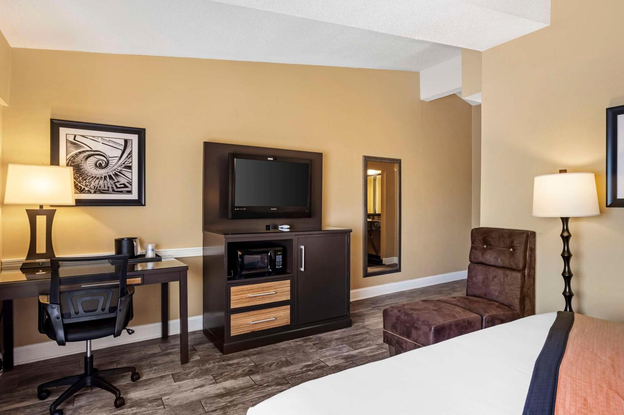 Best Western Plus Newark Airport West Екстер'єр фото