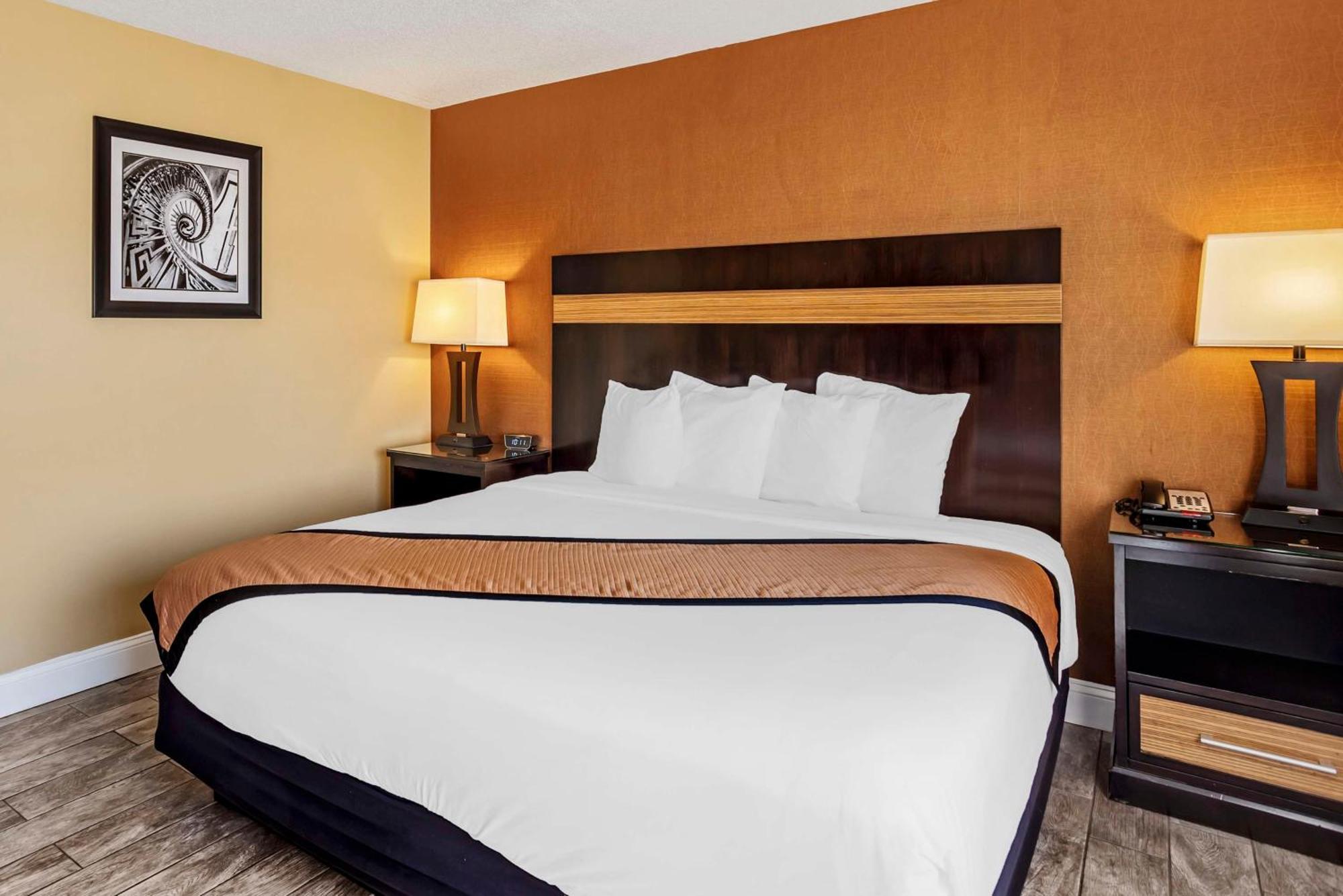 Best Western Plus Newark Airport West Екстер'єр фото
