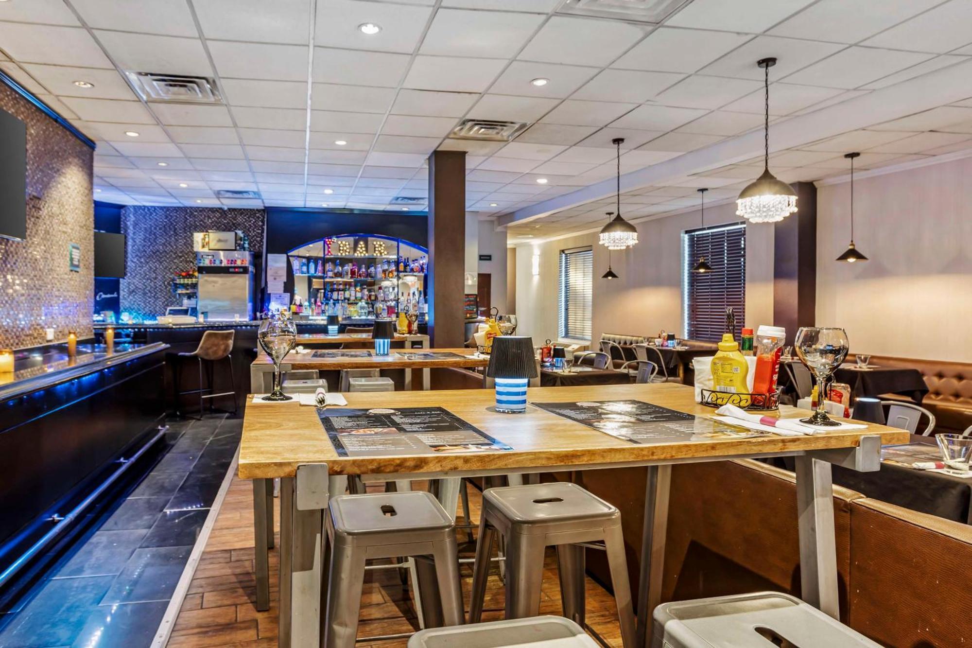 Best Western Plus Newark Airport West Екстер'єр фото